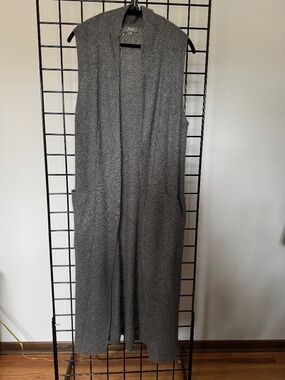 NEIMAN MARCUS Cashmere Maxi Vest M
